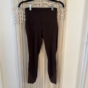 Lululemon leggings with scallop detail